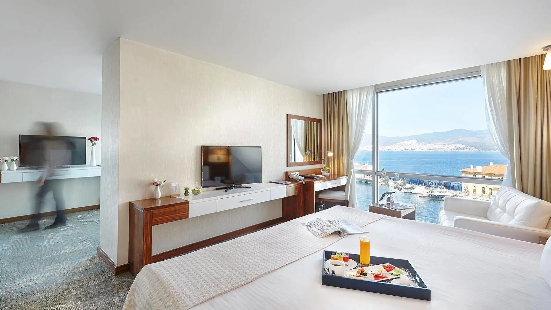 Kordon Hotel Pasaport Izmir 4*,